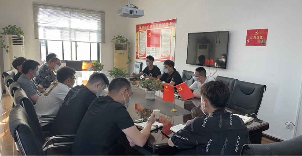 潜江城投晟源公司: 一线业务部室全员进驻社区 为疫情防控筑牢坚强堡垒